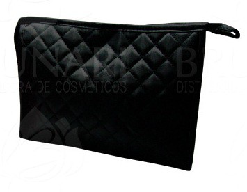 NECESSAIRE